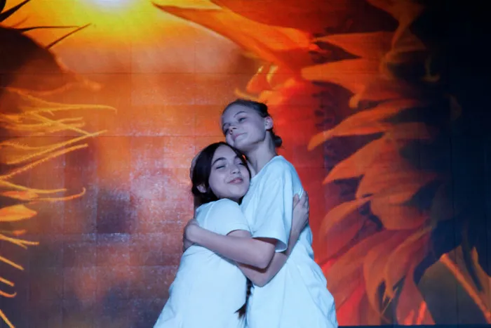 ЭИ две жизни